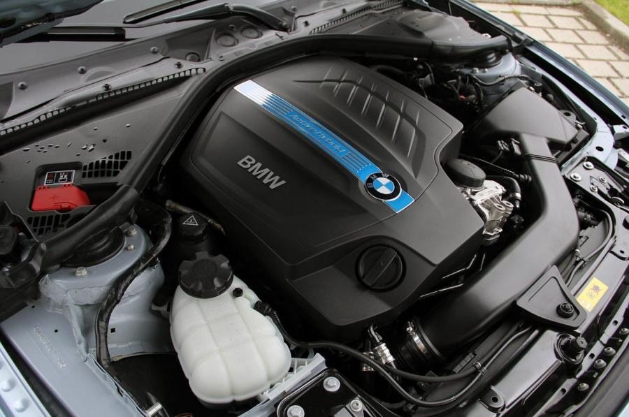  BMW ActiveHybrid 3 2013 года  (фото 29 из 43)